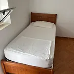 Hotel White Marine
