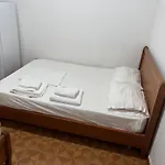 Hotel White Marine